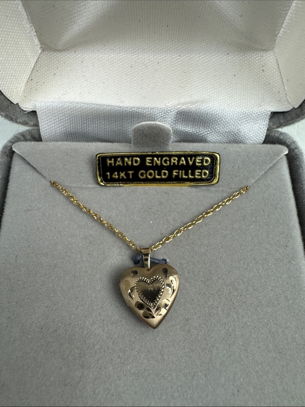 14KT Gold Filled Heart Locket Necklace Gold 18” long Opens NEW NWT